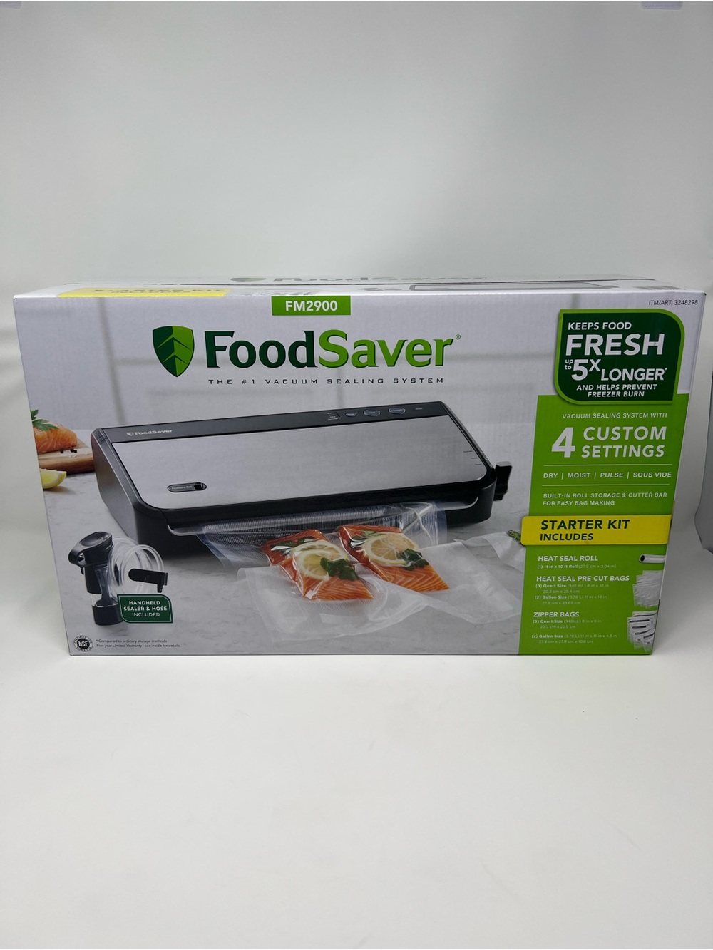 FoodSaver FM2900 Vacuum Sealer 120W Silver/Black w/ Handheld Sealer & Bag Kit